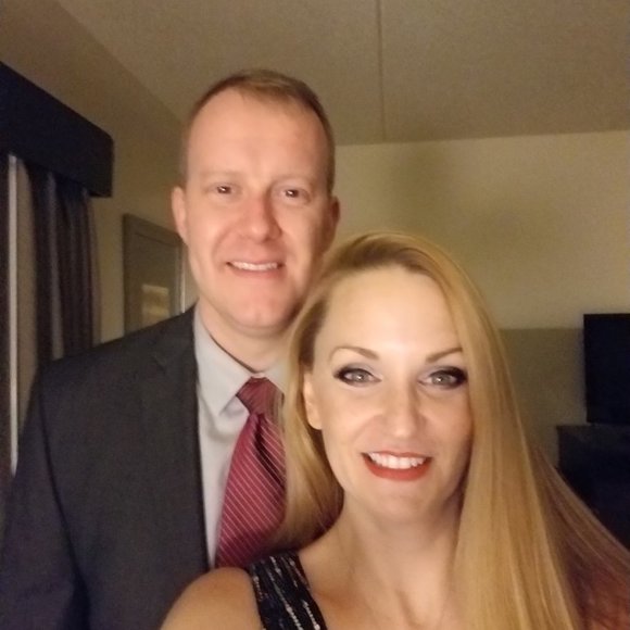 Meet your Posher, Carrie - Picture 3 of 15